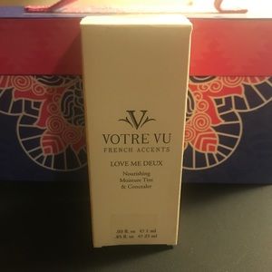 VOTRE VU Love Me Deux Moisture Tint & Concealer